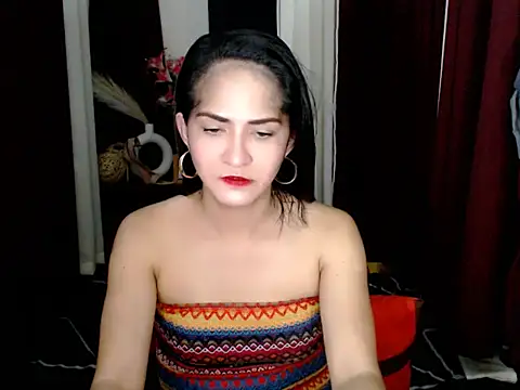 anaxandravenomlips - AnaxandraVenomLips's free webcam - UK Sex Cams