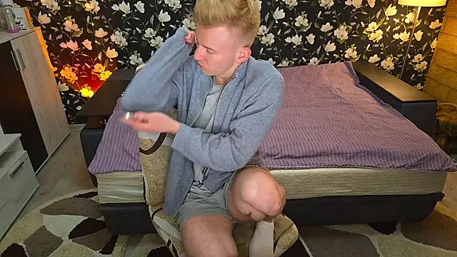 Vuitton live sex cam