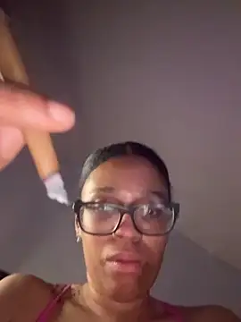 yeahhhitsbreezy (Ask my age) - Dildo show 🍆💦