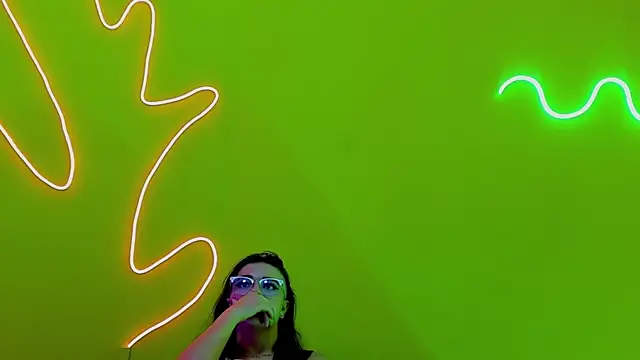 ema_isabella - Ema_Isabella's free webcam - UK Sex Cams