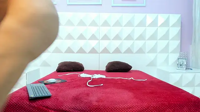 Modèle: VenusDanielss