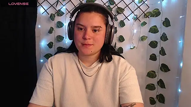 Watch Nika_1_ live on EroticFlix - High definition streams