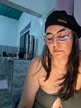Watch katy_randy1 live on EroticFlix - High definition streams