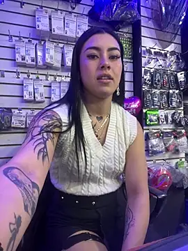 emily_24x