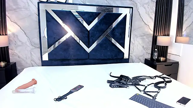 Alana_Hard_As webcam
