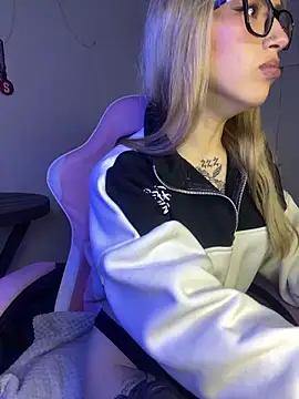 PrettyAshley_