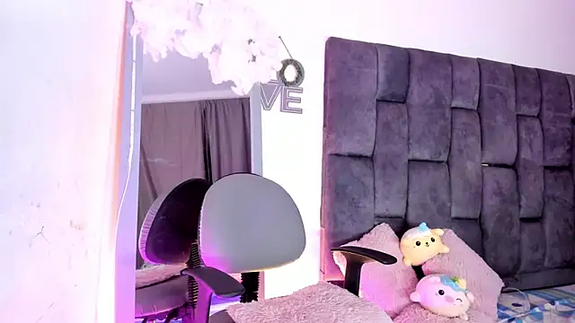 Watch joeli_sweet live on EroticFlix - High definition streams