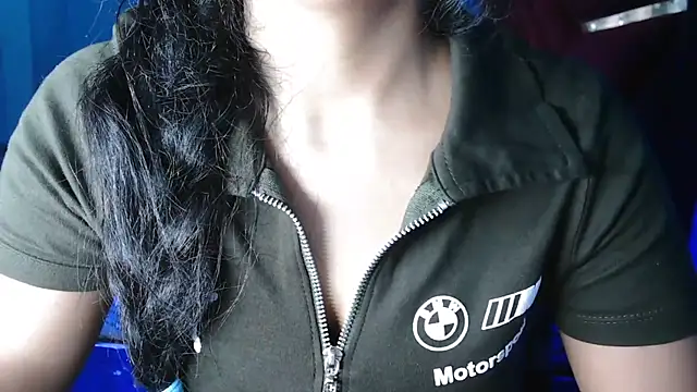 Cuteangle1 webcam