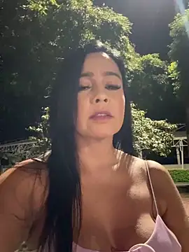 _kathalopez_ (F milf) - Fingers inside pussy here public