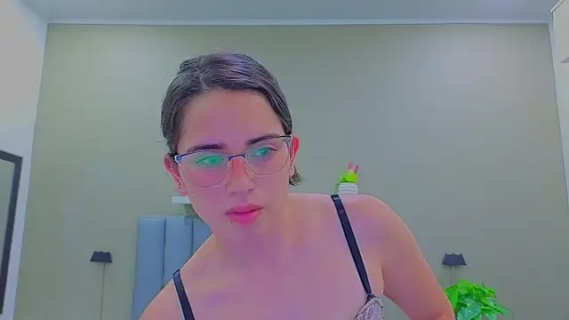 angelica_dymond