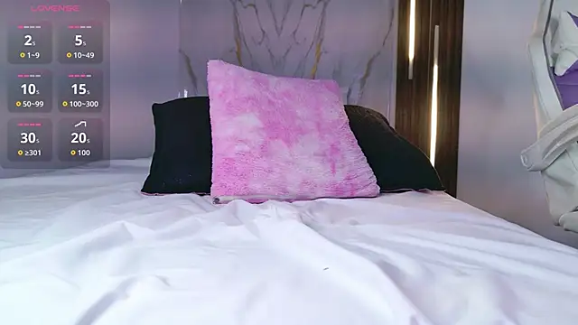 mia_099 live sex cam