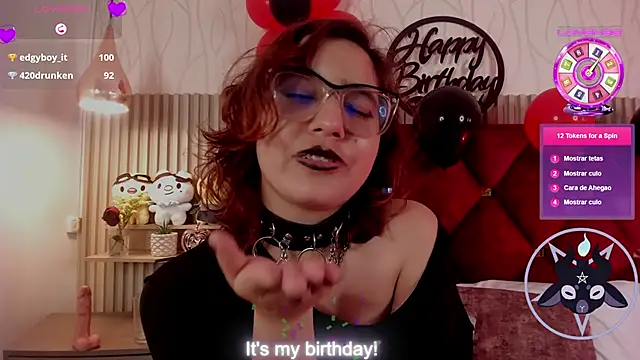 Kiri_Velvet webcam