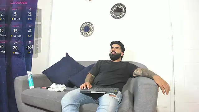 Lyon_vach live sex cam