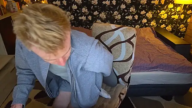 Vuitton live sex cam