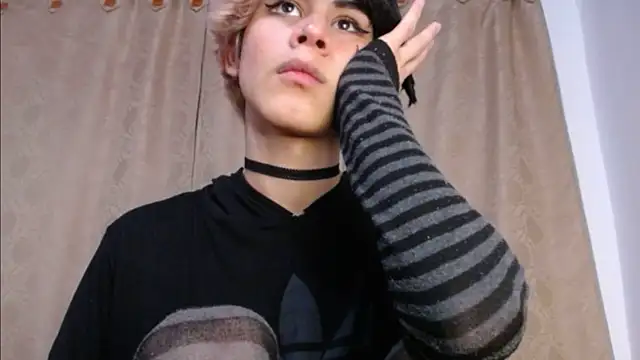 DaraSweet20 webcam