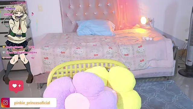 Pinkie_Princes Live Webcam on Stripchat