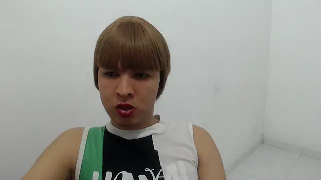 estefania224 webcam