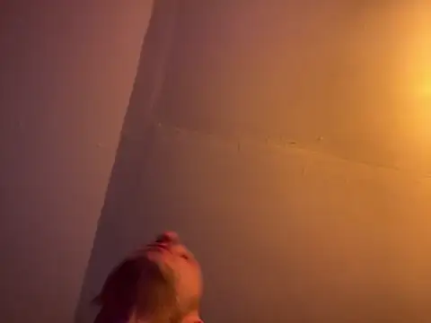 FFistPig69 webcam