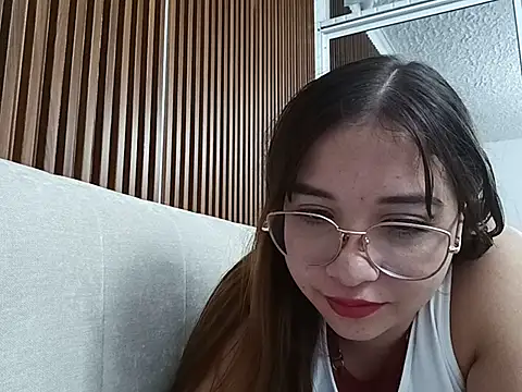 AliciaWhite_nt webcam