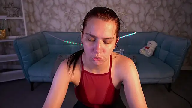 LiviaShy webcam