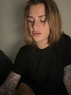 EmiliaCatalina live show