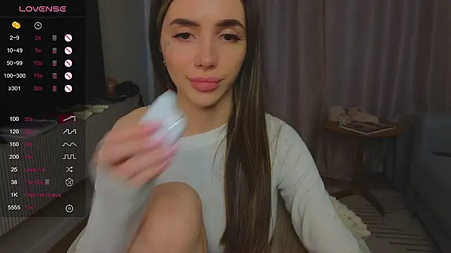 shuggybaby - Shuggybaby's free webcam - UK Sex Cams