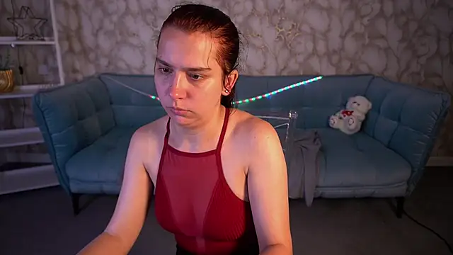 LiviaShy webcam
