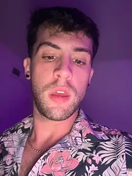 graysontaylor@xh (M young) - Let’s play and cum!!