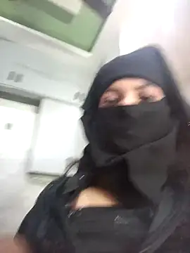 aafreen_36 (F young) - Milk drop