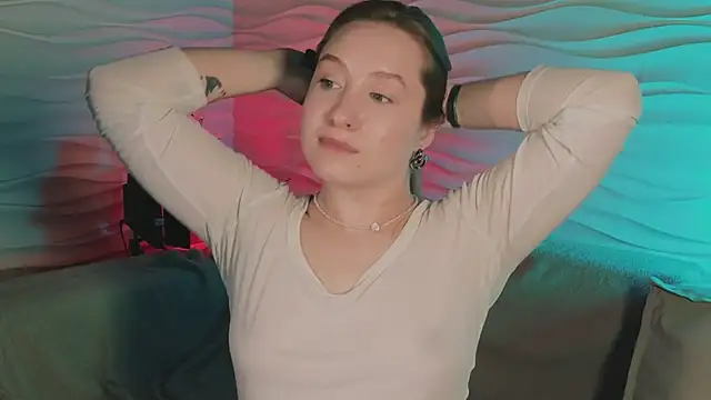 saint_trisha webcam