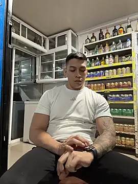 oliverwest04 (M young) - Cum🍆💦💦💦
