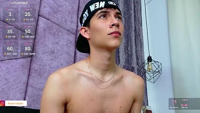 arontawers (M twink) - Jerk Off Fast For Precum!!