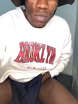 thandolezwe1 (M young) - Please help me to pay my rent ❤️🥺🧎🏾‍♂️