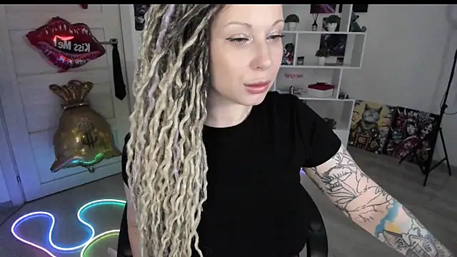 HoneySallyMoore webcam