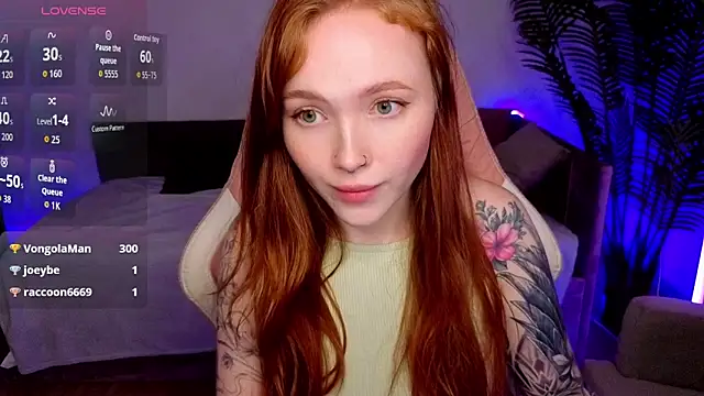 Maya_Light webcam