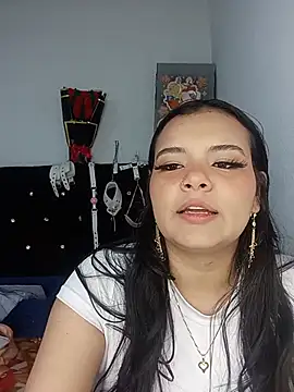 emily_rouse23 (F young) - Fully naked