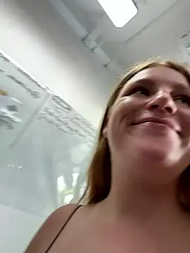 carammelstorm (F young) - twist nipples
