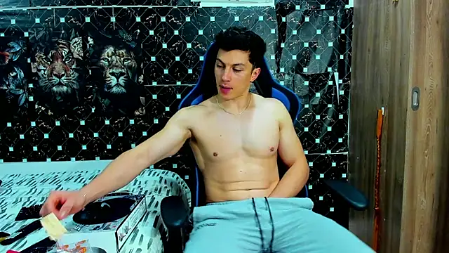 javiersexymann (M young) - cum show finish goal and oil in my body