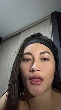 tatiana123_ - Tatiana123_'s free webcam - UK Sex Cams