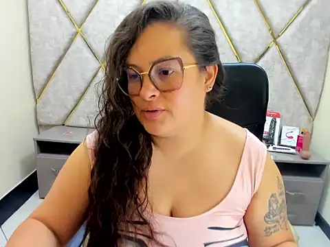 Sarah_Boobs_ - Hors Ligne