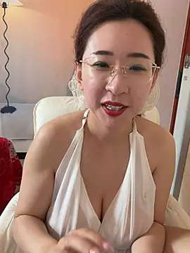 jingjingxiang-520 (F milf) - 陪伴是最长情的告白  口塞内裤➕绑手求饶