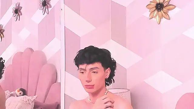 KylieMonnett live sex cam