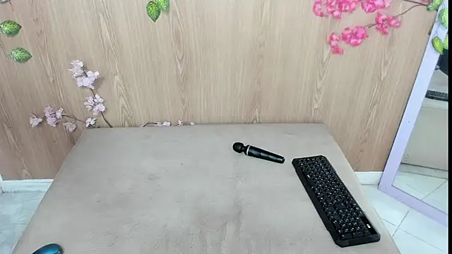 jenelotizz06