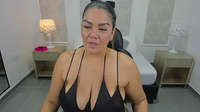 ruby_jimenez18_ - Ruby_jimenez18_'s free webcam - UK Sex Cams