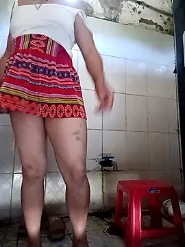 tomtit123 webcam stripchat model stream image