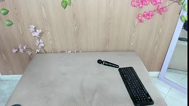 jenelotizz06