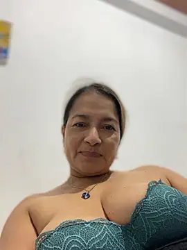 jlo_69 (F milf) - Squirt big