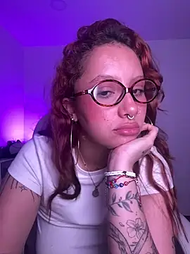 hooneybloom - HooneyBloom's free webcam - UK Sex Cams