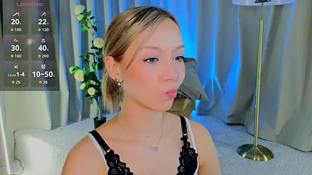 lummina - LumMina's free webcam - UK Sex Cams