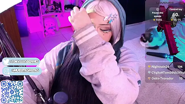 toky_doll
